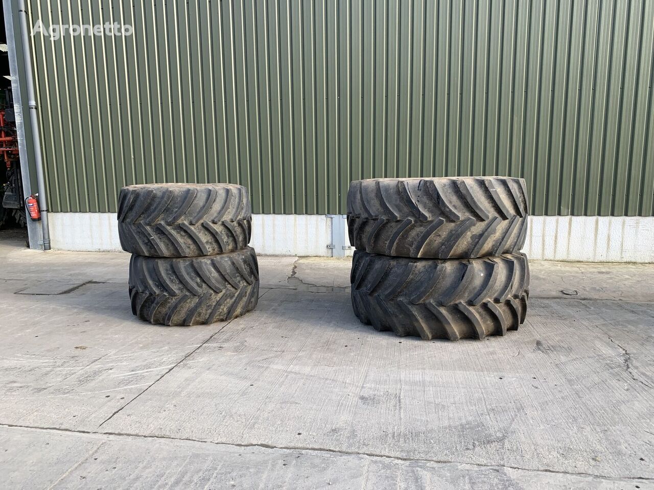 колесо Goodyear 800/70 R 32