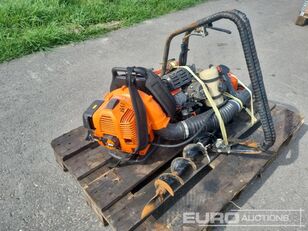 бензопила Pallet of Petrol Powered Earth Auger, Blower, Stihl Chain Saw