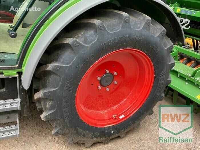 новая шина для трактора CEAT Farmax R70