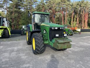 трактор колесный John Deere 8220