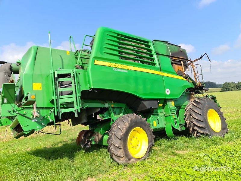 зерноуборочный комбайн John Deere T560 HM после аварии